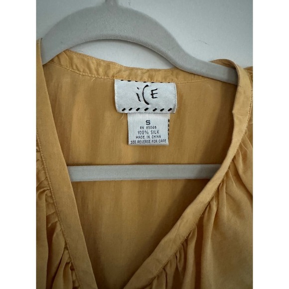 Vintage Silk Sleeveless Blouse Size Small Yellow Ruffle - Picture 3 of 6